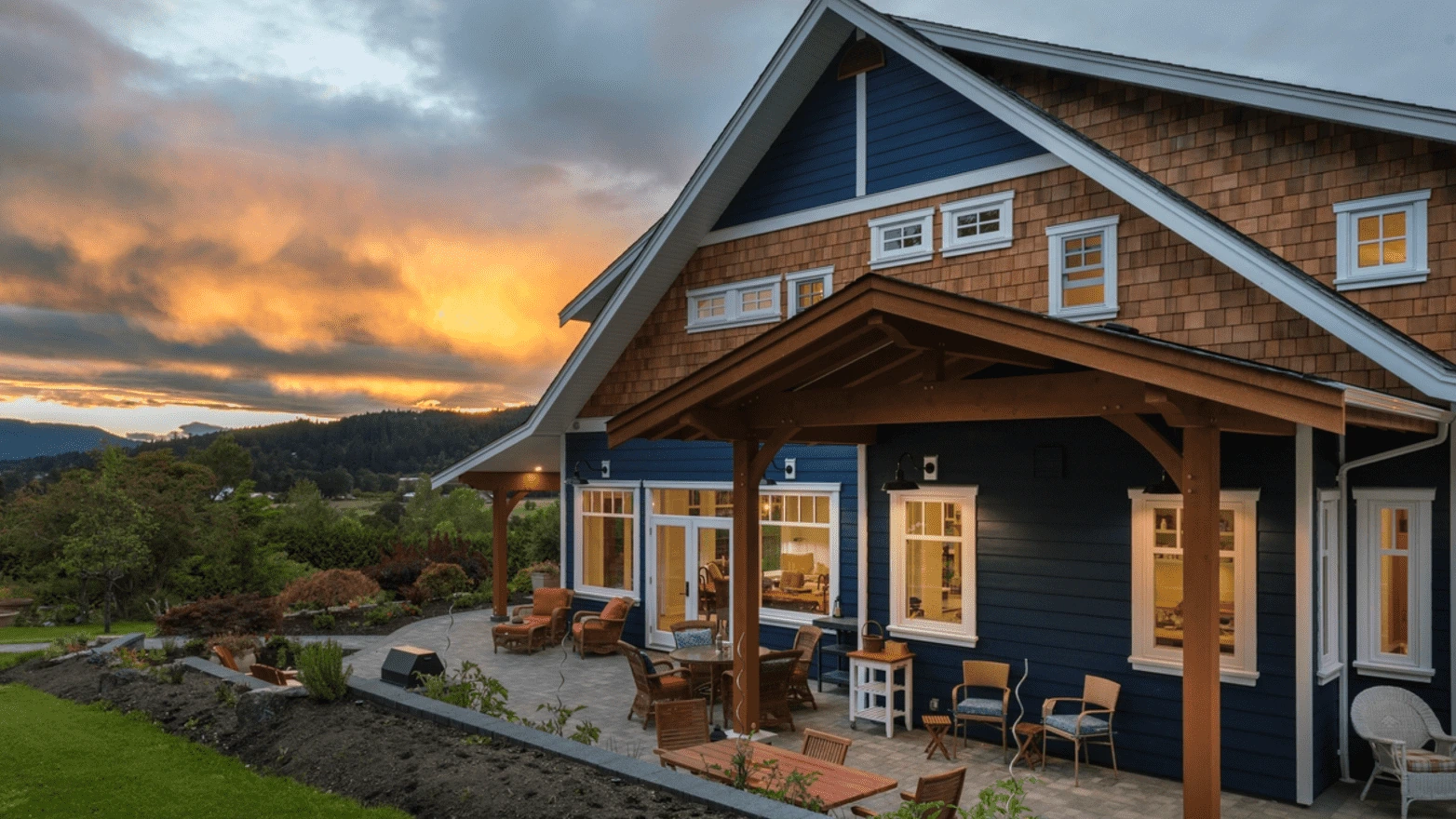 Falcon Heights - Farmhouse - Vancouver island traditional custom home