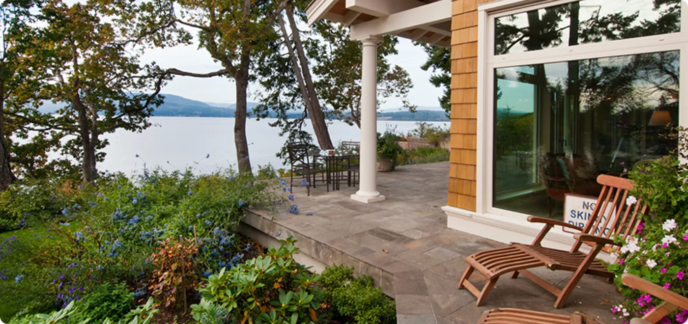 Falcon Heights Landscaping for land that matches the home