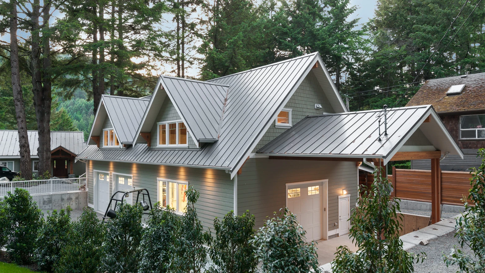 Falcon Heights - The Inlet - Vancouver island modern custom workshop